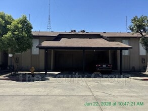 Building Photo - 1226 S Santa Fe St