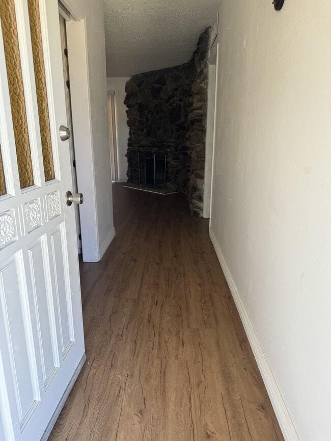 Building Photo - 2209 Carol Pl