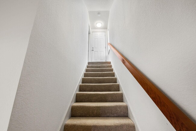 Building Photo - 73416 Irontree Dr