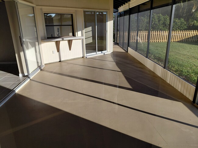 Building Photo - 3513 SE 22nd Ave