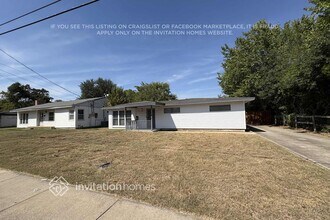 Building Photo - 2437 W 4th St