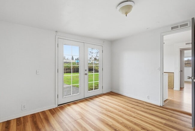 Building Photo - 3 BD | 2 BA Home with Great Backyard & Fireplace