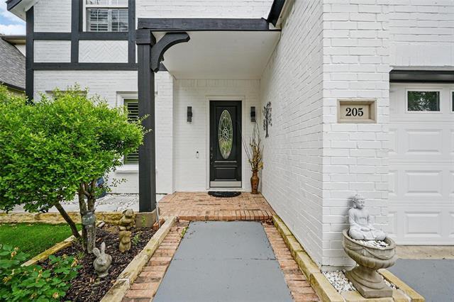 Building Photo - 205 Tuscany Ct