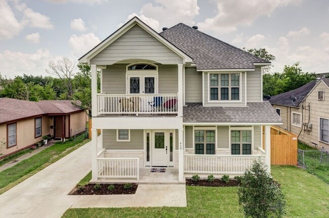 Building Photo - 1420 Holleman Dr