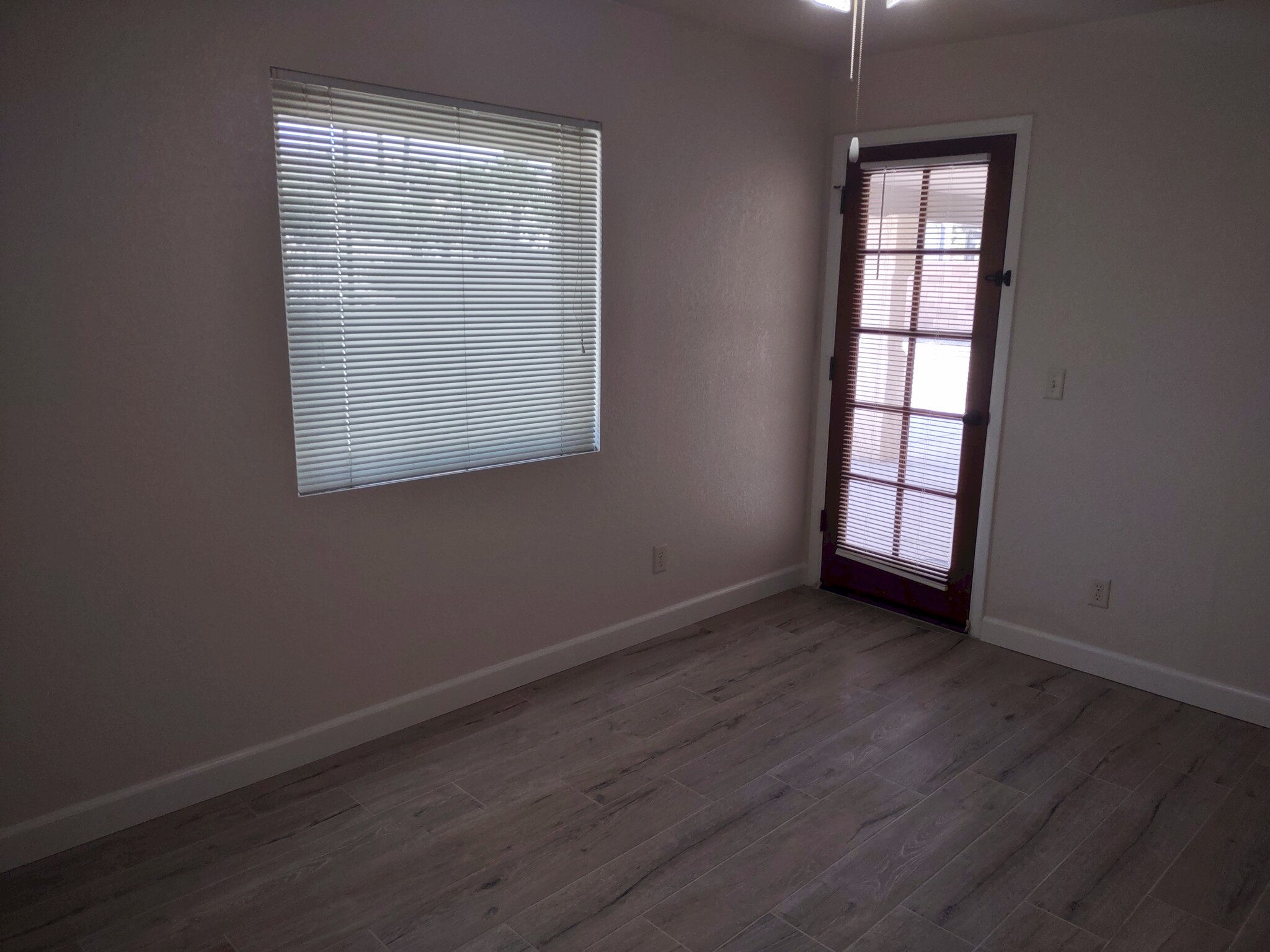 Building Photo - 1765 Palo Verde Blvd S