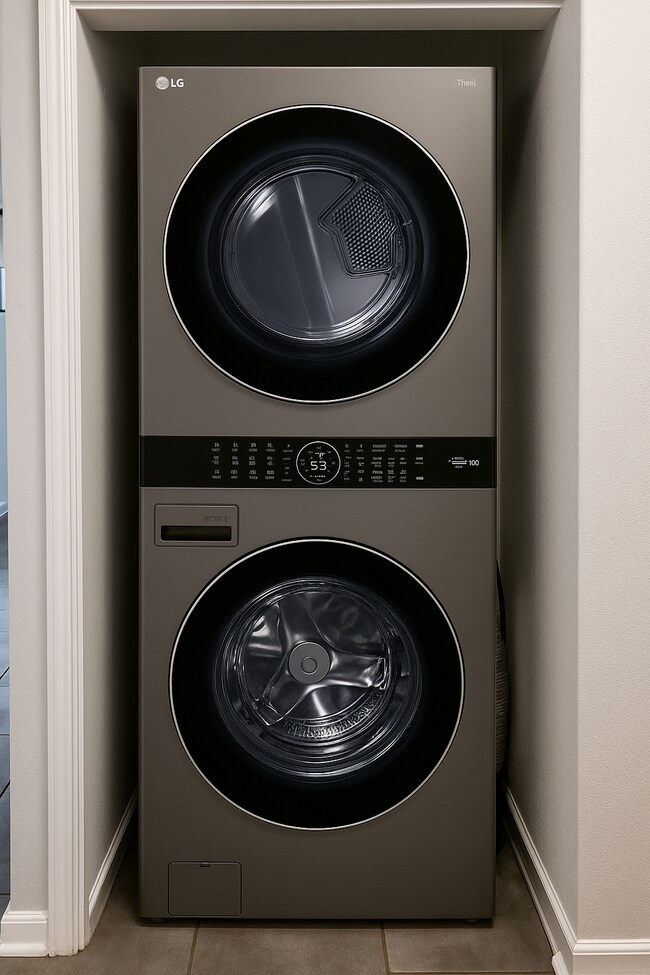 Building Photo - 54 E Sylvania Ave