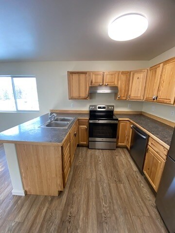 Primary Photo - 8117 North Shore Dr