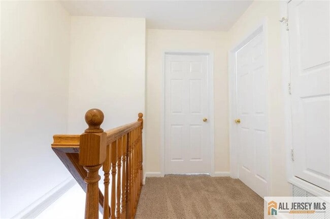 Building Photo - 234 Inza St