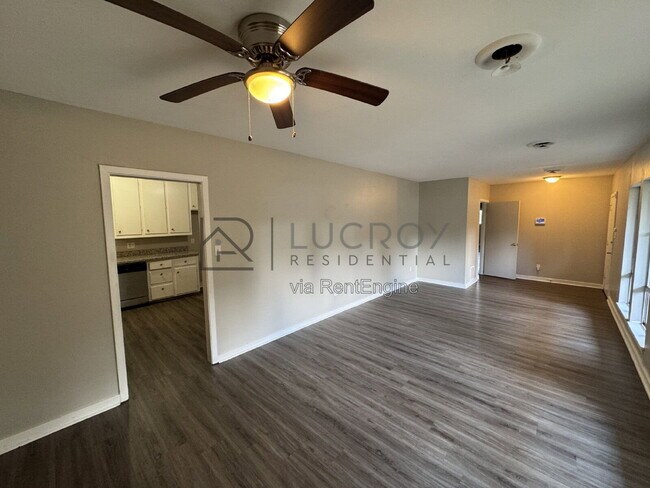 Building Photo - 336 Maywood Cir