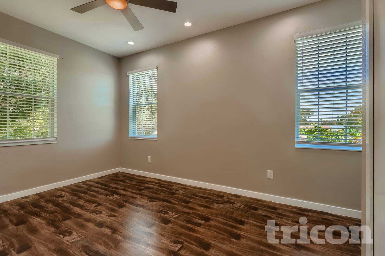 Building Photo - 8118 N Coolidge Ave