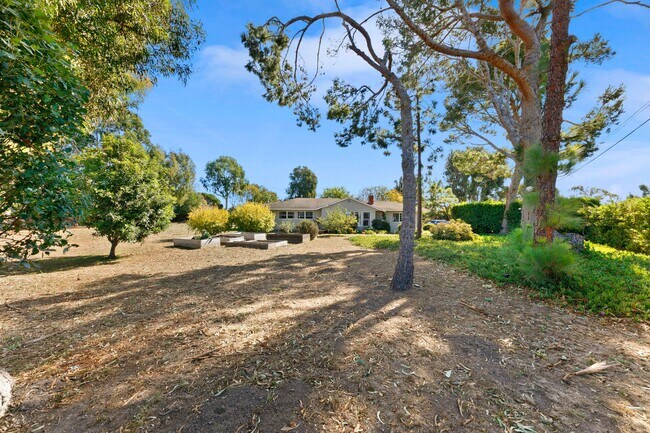 Building Photo - 29242 Heathercliff Rd