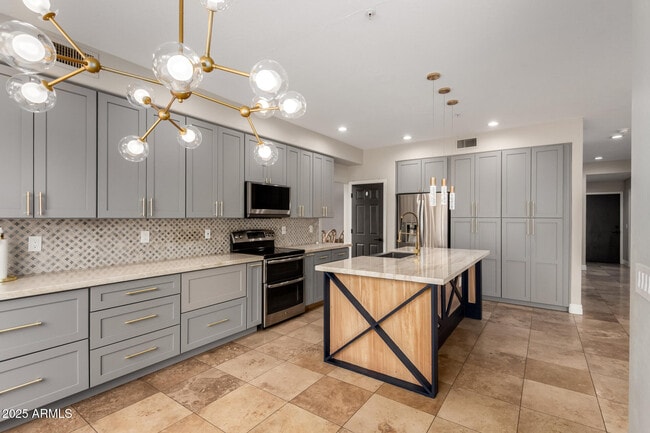 Building Photo - 10591 E Firewheel Dr