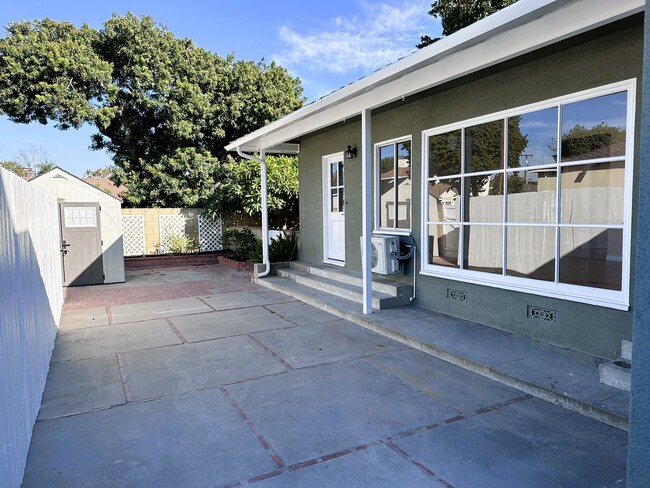 Back Patio - 5639 E Spring St