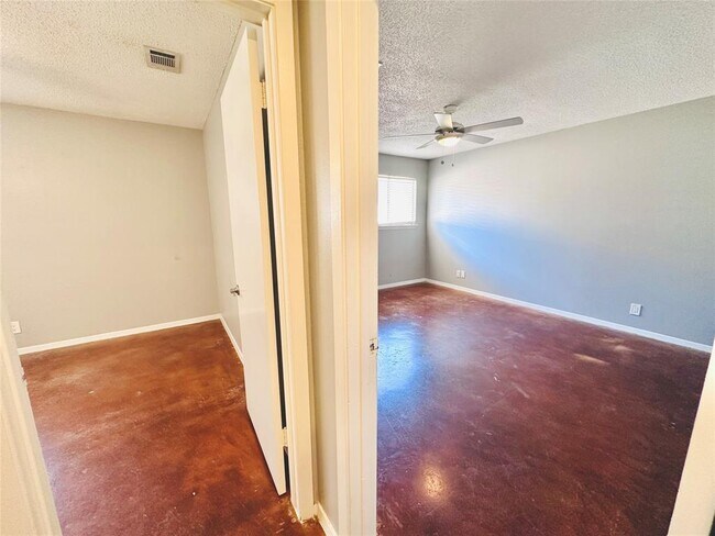 Building Photo - 3424 Willowrun Dr