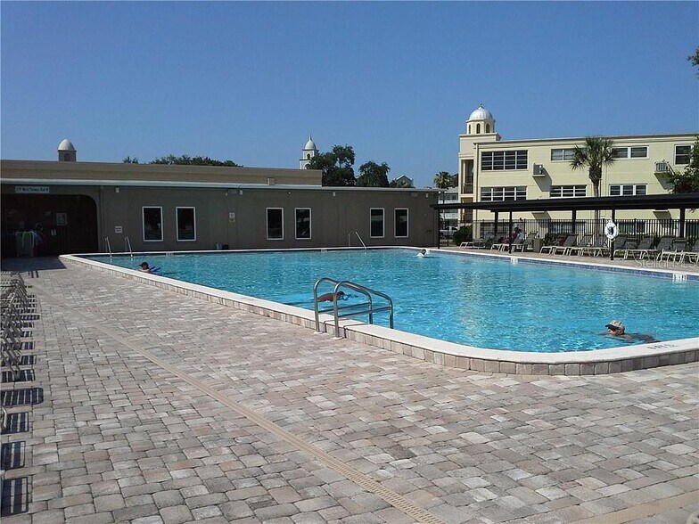 East side pool - 2451 Canadian Way