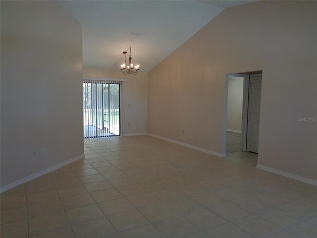 Building Photo - 210 Woodingham Trail