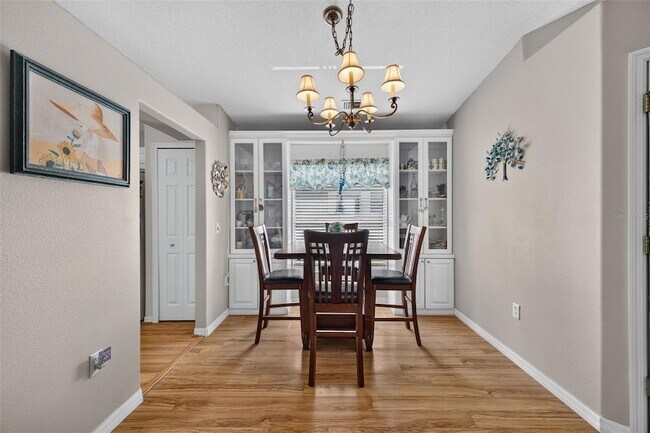 Building Photo - 1019 Eagles Landing