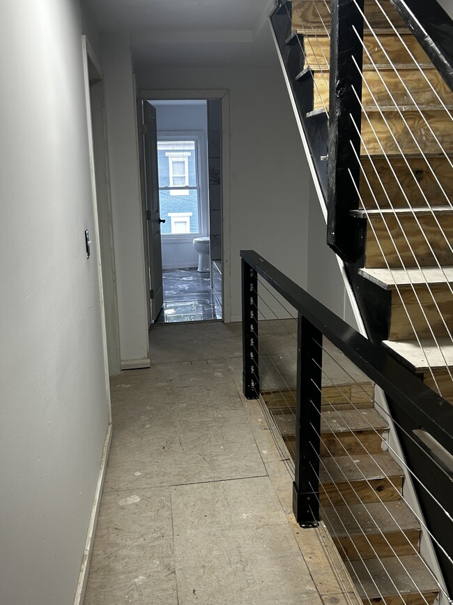 Building Photo - 312 S Penn St
