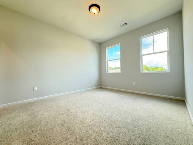 Building Photo - 1487 Ridge Rd