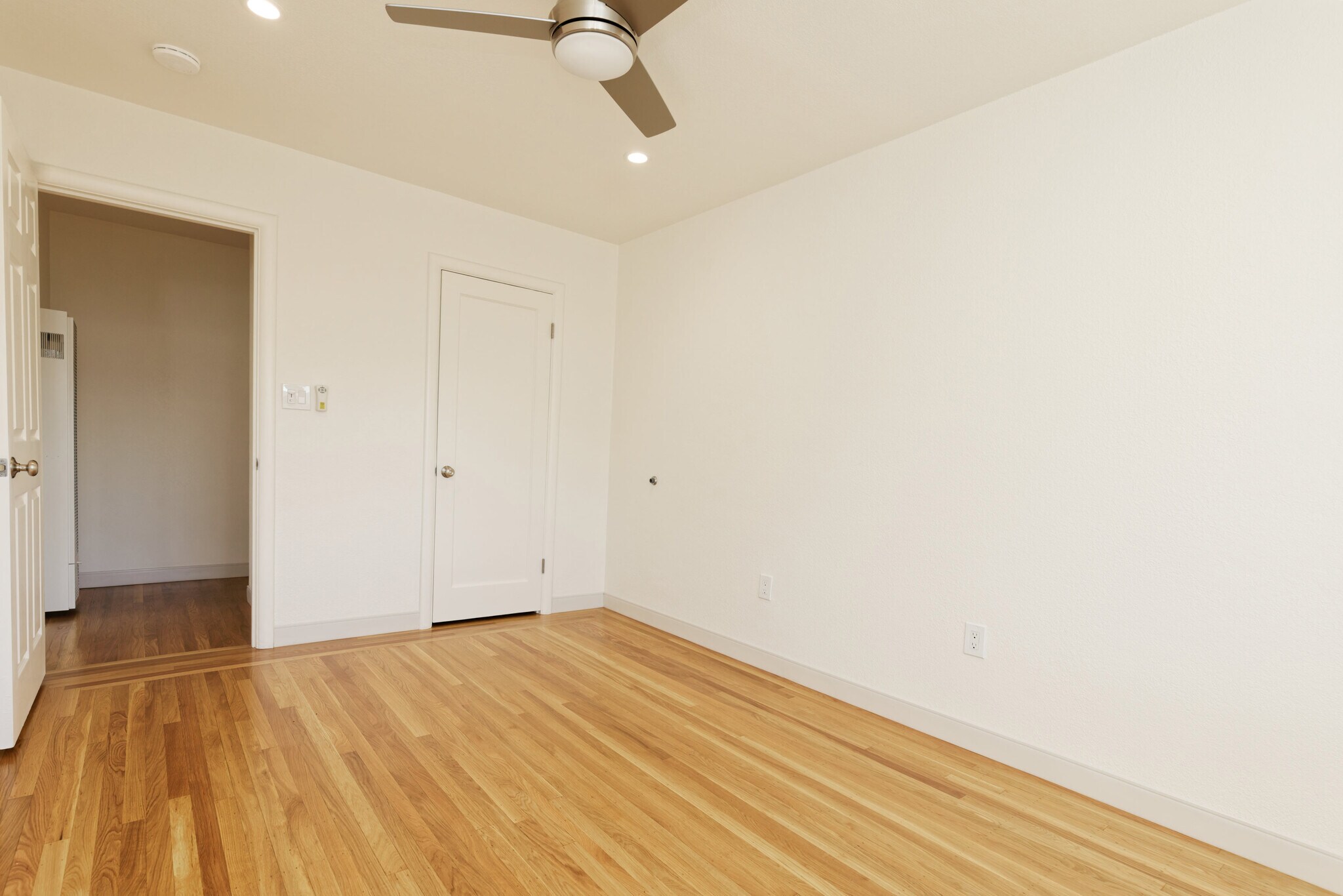 Building Photo - 6152 Overdale Ave