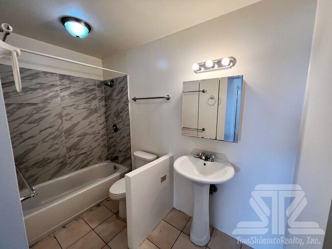 Building Photo - 1 Bedroom | 1 Bathroom | in Aiea