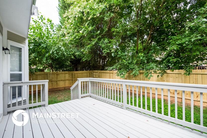 Building Photo - 3008 W Folkestone Pl