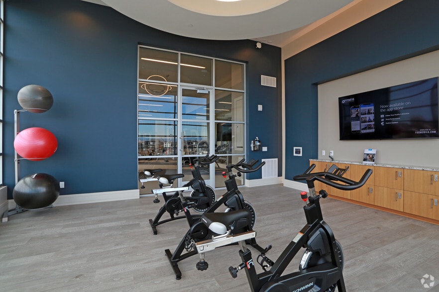 Encore at Boulevard One 7108 E Lowry Blvd Denver CO 80230 Apartment