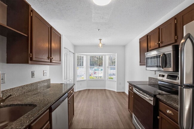 Building Photo - 45249 Woodstown Way