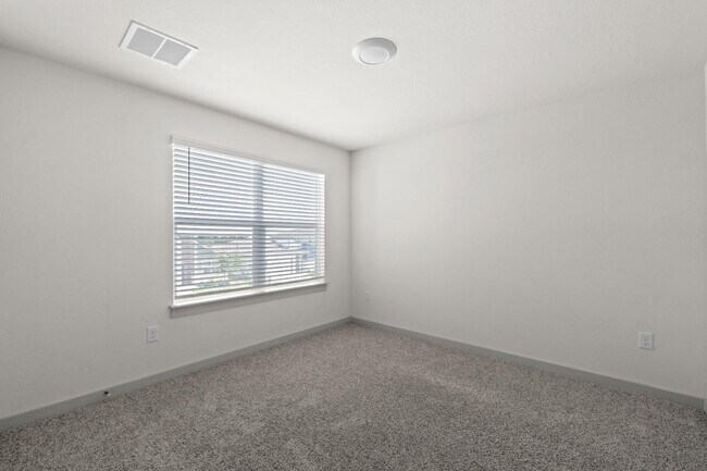 Building Photo - 7404 Sagira Path