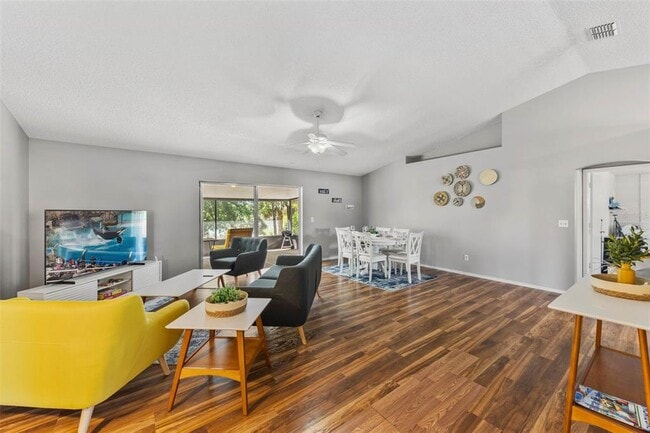 Building Photo - 7694 Indian Ridge Trail S