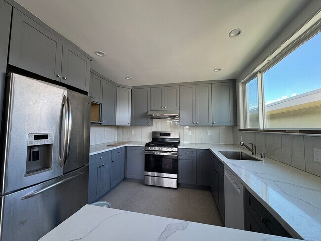 Building Photo - 14 Ocean Grove Ave