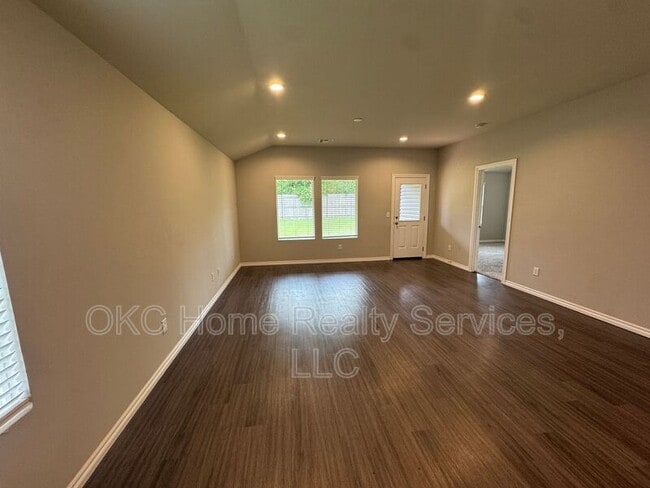 Building Photo - 4217 Palmetto Blf Dr