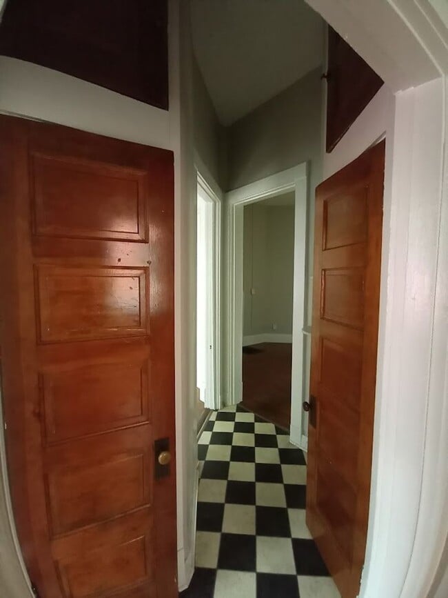 Building Photo - 415 Belgravia Ct