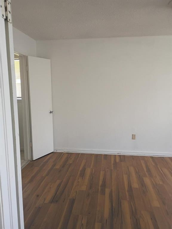 Building Photo - 8713 S Hillcrest Dr