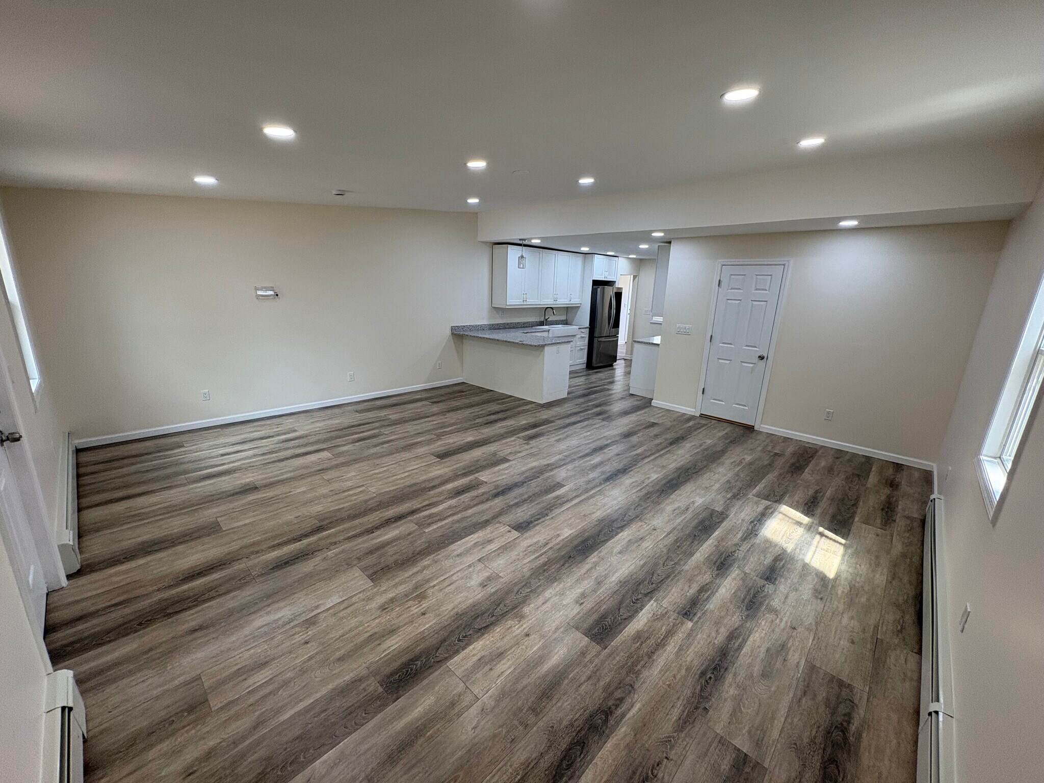 Building Photo - 1542 Potter Blvd