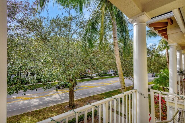 Building Photo - 4345 Parkside Dr