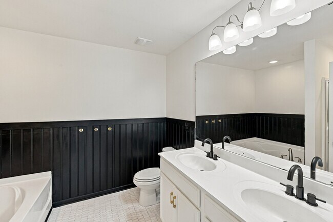Building Photo - 129 Zulabelle Ct
