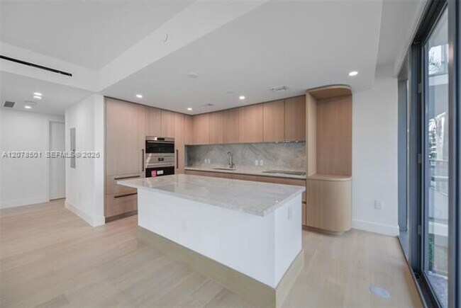 Building Photo - 1176 97th St