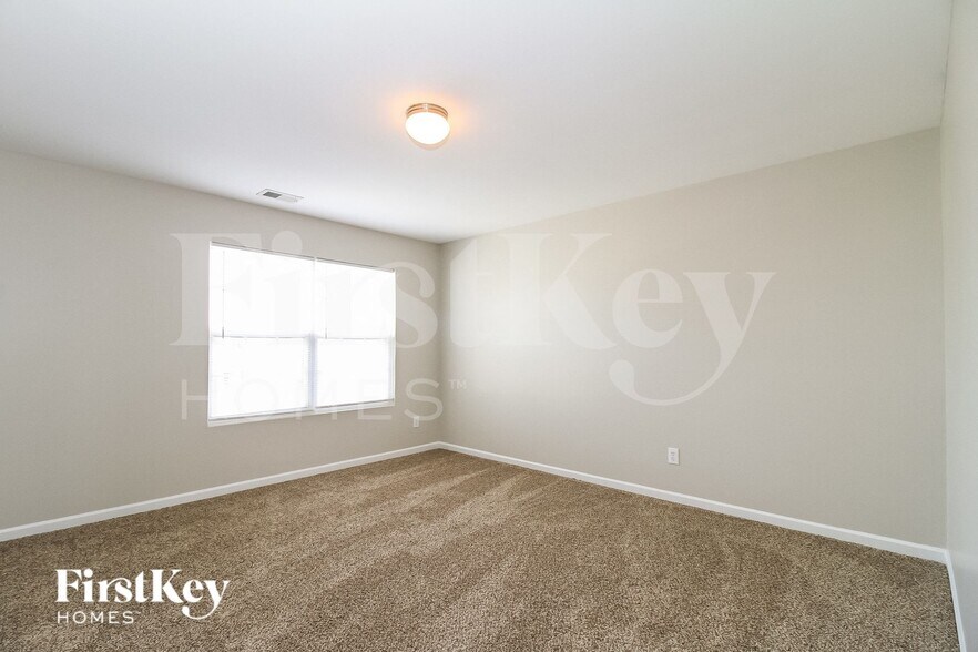 Building Photo - 4630 Lauren Woods Ct