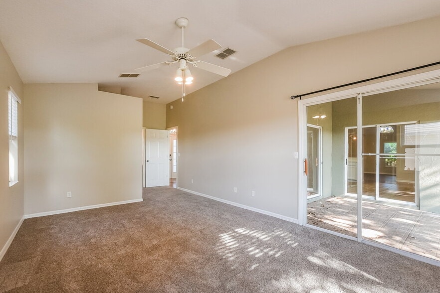 Building Photo - 232 Valley Edge Dr