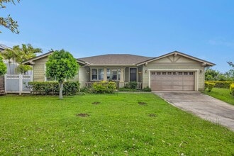Building Photo - Modern Wailuku Home | 3 Bed / 2.5 Bath | Fully Furnished | Pet Friendly | Spacious Living & Prime...