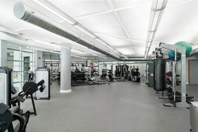 Building Photo - 244 Biscayne Blvd