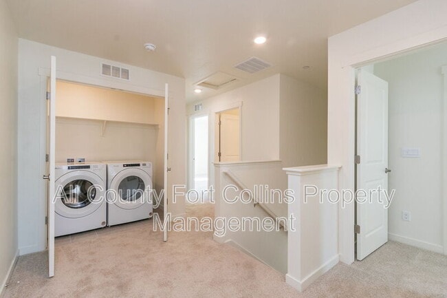 Building Photo - 1758 Knobby Pne Dr