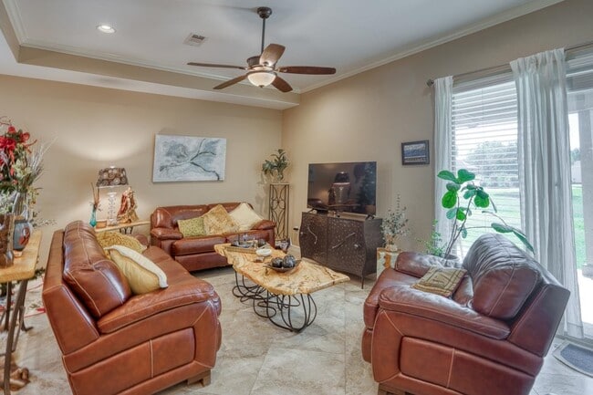 Building Photo - 301 Firestone Dr