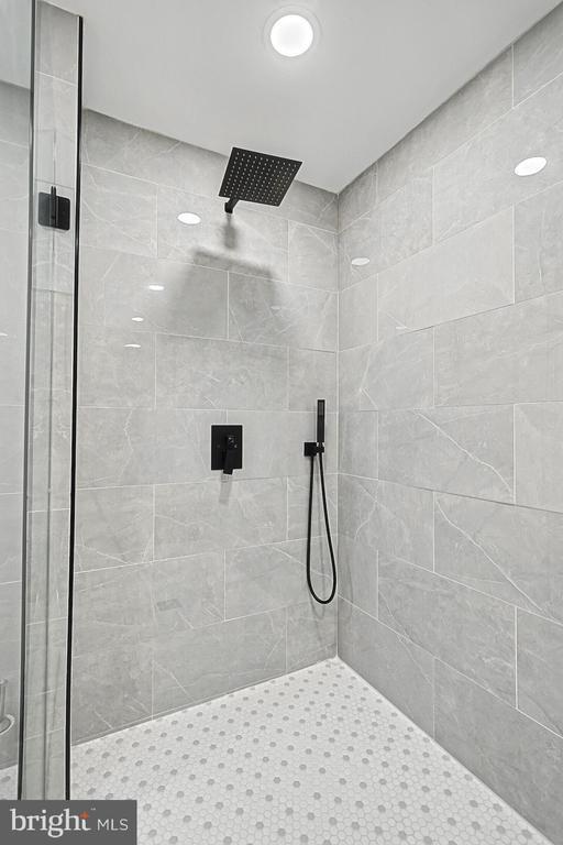 Building Photo - 790 Bendersville Wenksville Rd