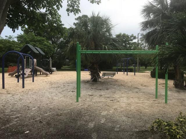 Building Photo - 1705 17th Ln