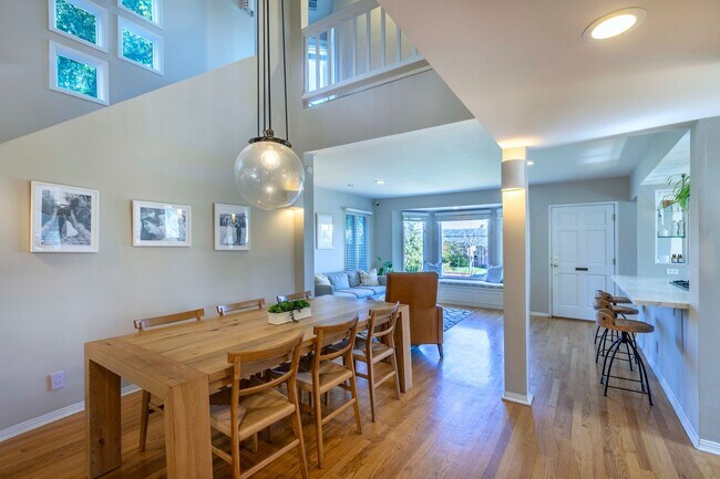 Building Photo - MODERN ARCHITECTURE W/ BEACH CHARM: BRIGHT & AIRY, 4BR3BA, 2-STORY HOME W/ OPEN & BRIGHT LIVING S...