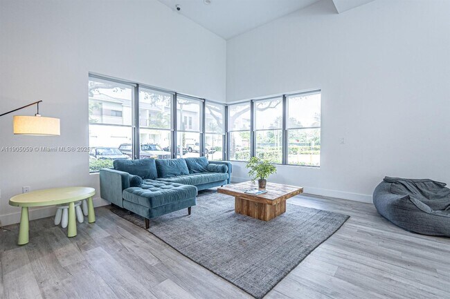 Building Photo - 813 NW 45th Terrace