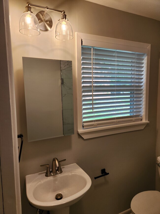 Building Photo - 3114 Tanglewood Dr