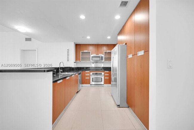 Building Photo - 7901 Hispanola Ave